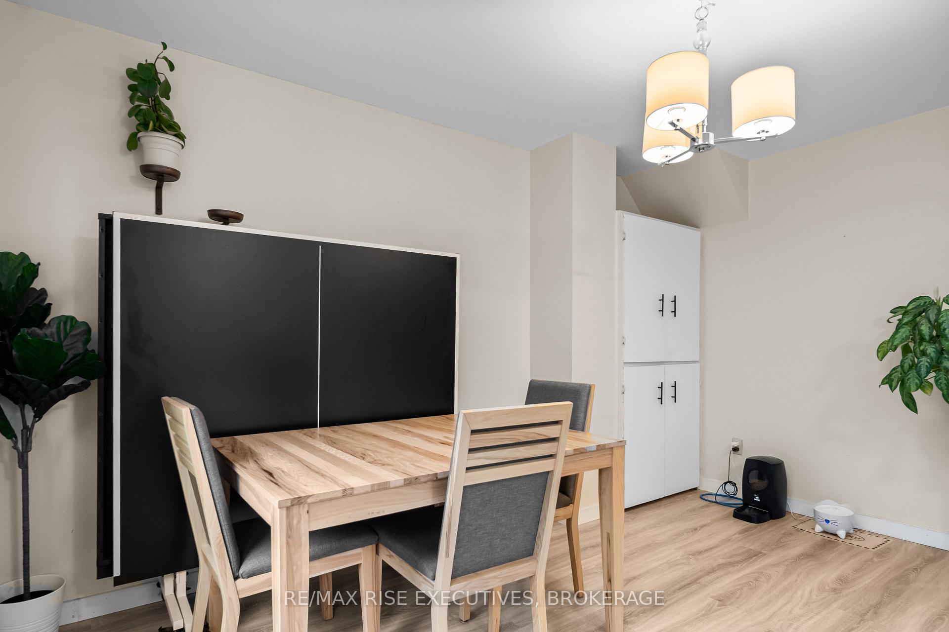 Photo 13 of 18 Carriage Court, Kingston, Rideau — HOMEH