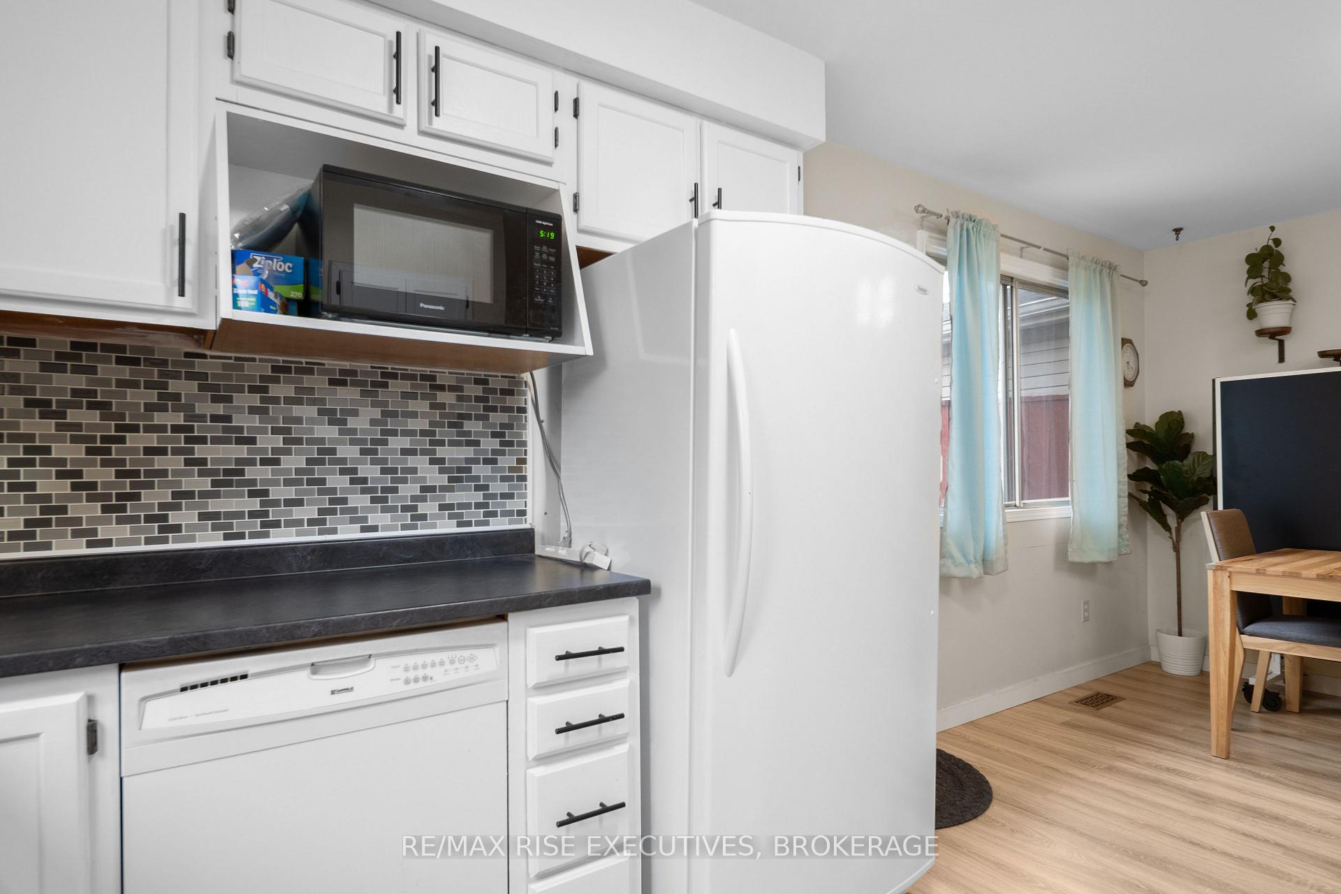 Photo 18 of 18 Carriage Court, Kingston, Rideau — HOMEH