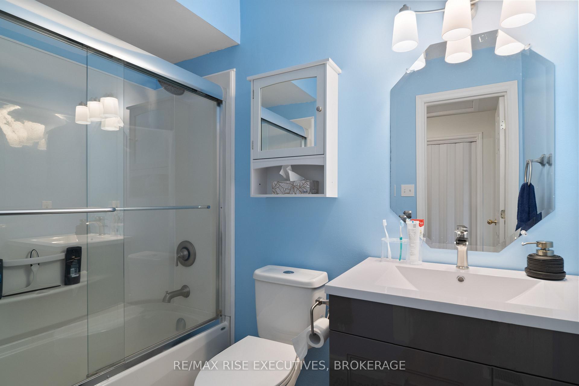 Photo 22 of 18 Carriage Court, Kingston, Rideau — HOMEH