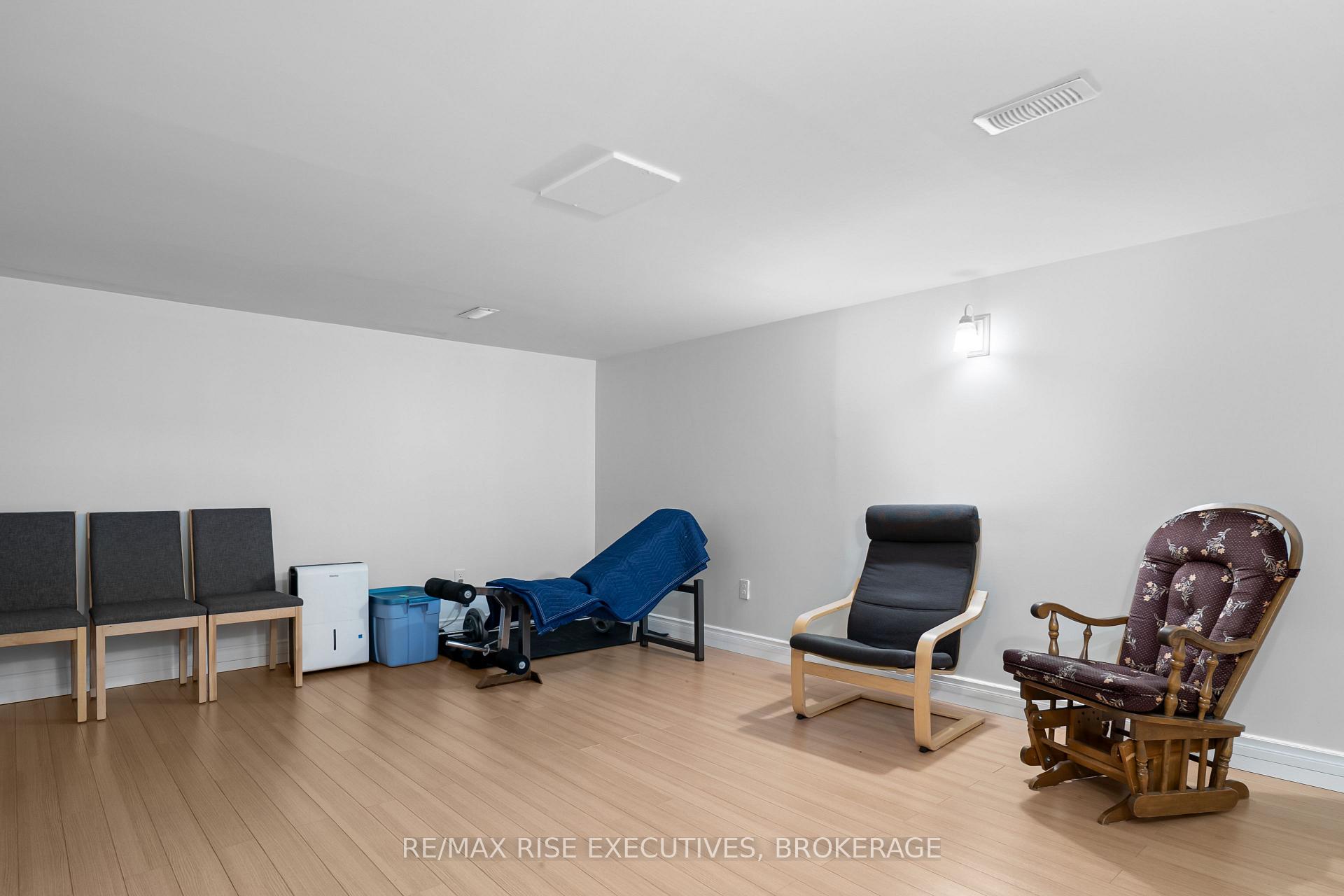 Photo 27 of 18 Carriage Court, Kingston, Rideau — HOMEH
