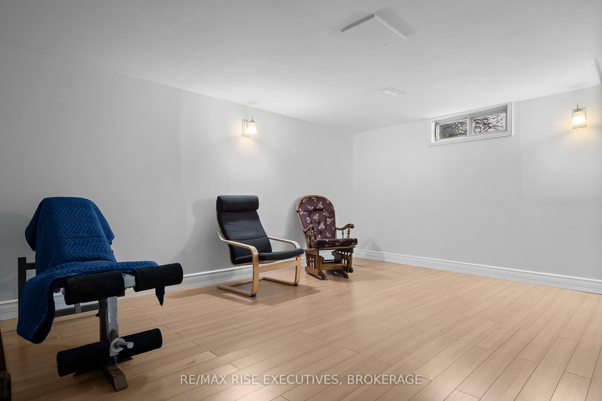 Photo 28 of 18 Carriage Court, Kingston, Rideau — HOMEH