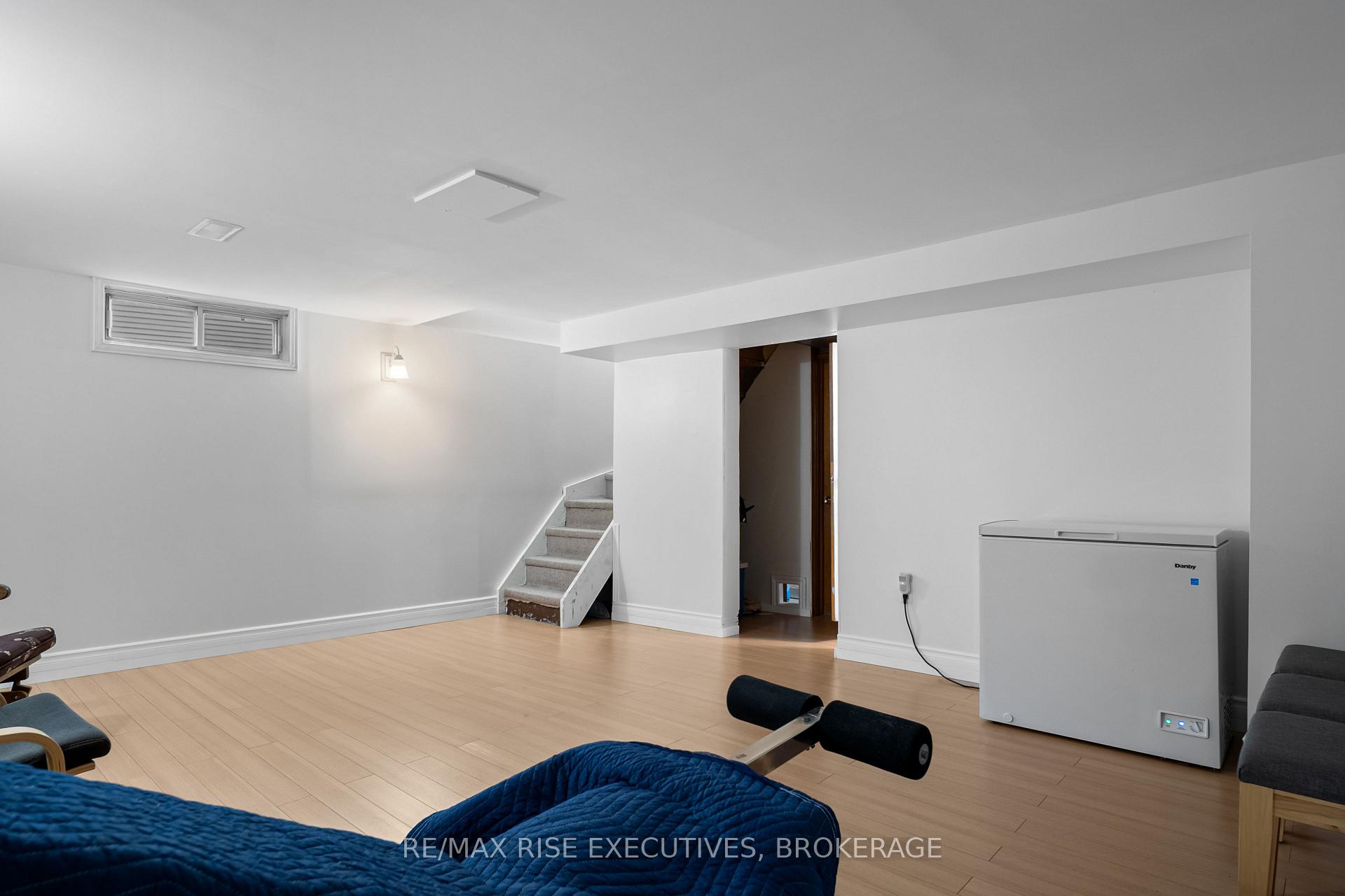 Photo 29 of 18 Carriage Court, Kingston, Rideau — HOMEH