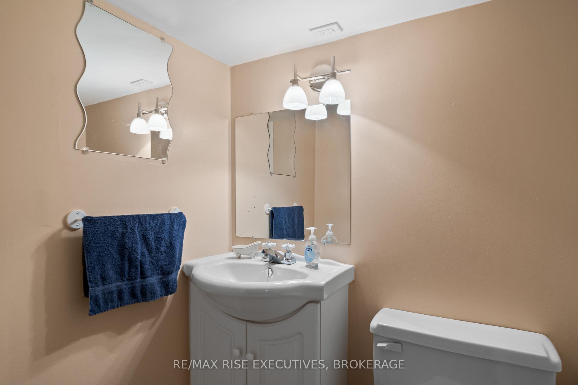 Photo 31 of 18 Carriage Court, Kingston, Rideau — HOMEH