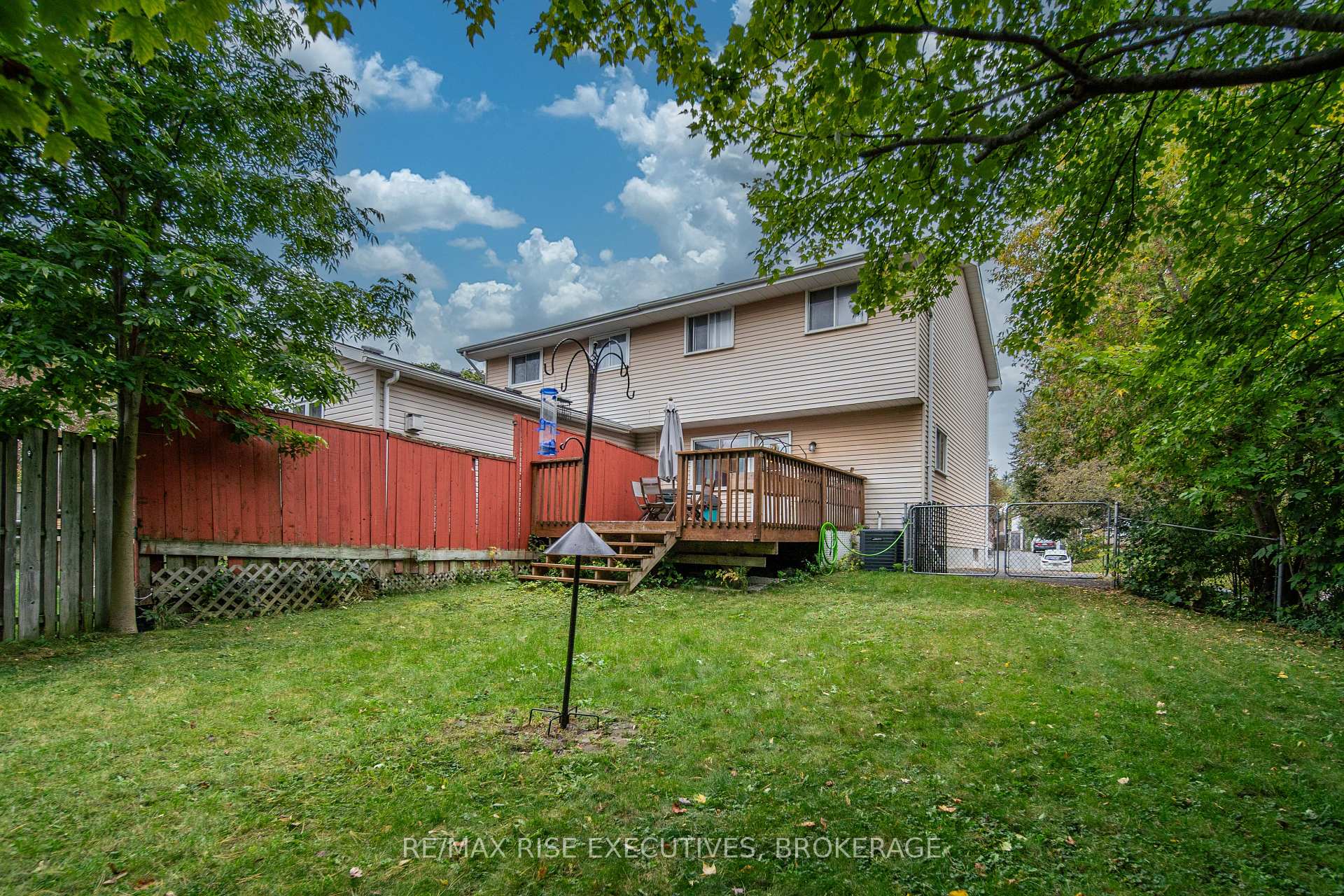 Photo 35 of 18 Carriage Court, Kingston, Rideau — HOMEH