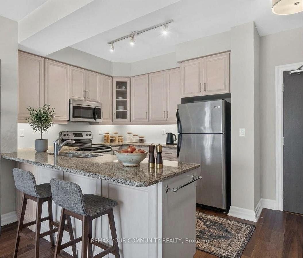 Photo 8 of Unit 306, 180 John Way, Aurora, Bayview Wellington — HOMEH