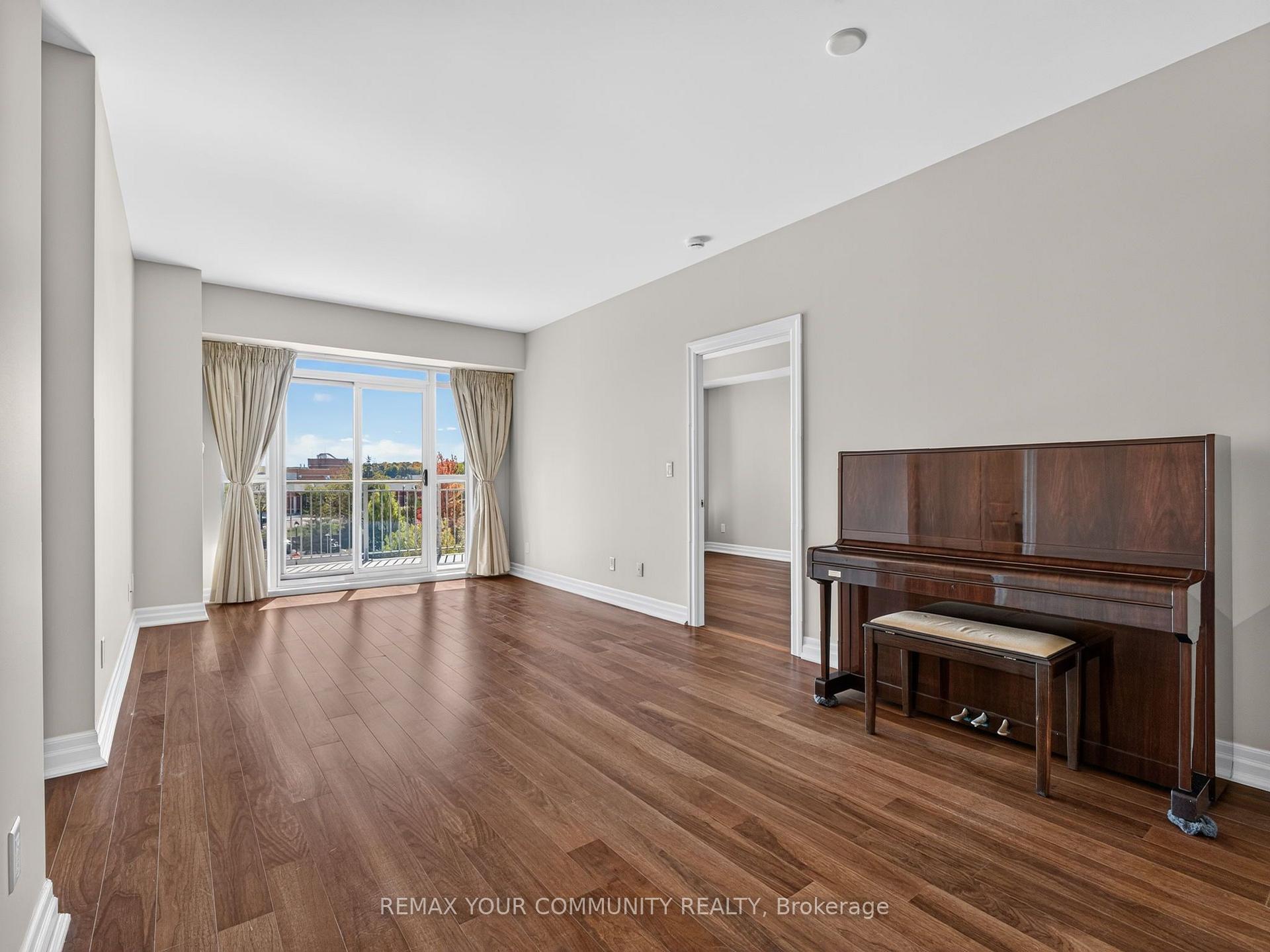 Photo 9 of Unit 306, 180 John Way, Aurora, Bayview Wellington — HOMEH