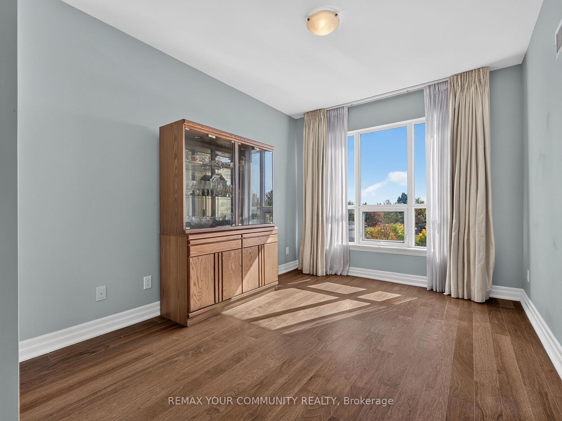 Photo 33 of Unit 306, 180 John Way, Aurora, Bayview Wellington — HOMEH