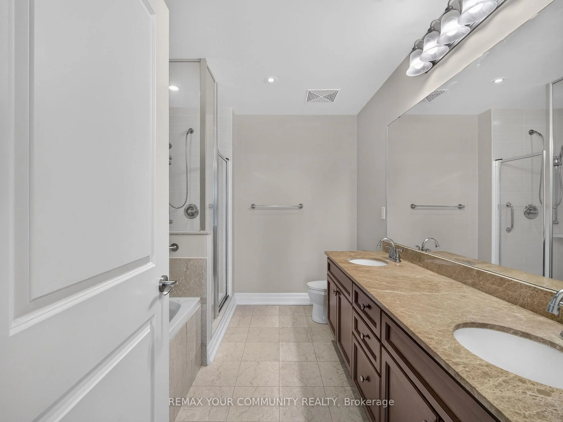 Photo 31 of Unit 306, 180 John Way, Aurora, Bayview Wellington — HOMEH
