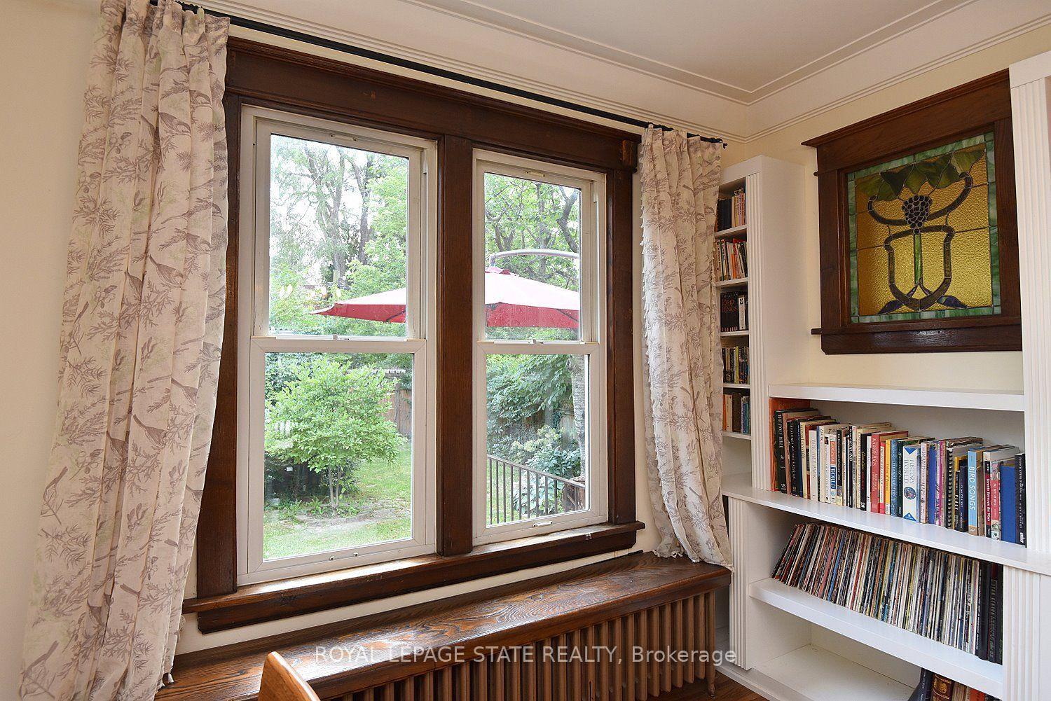 Photo 17 of 70 Kensington Avenue N, Hamilton, Crown Point — HOMEH