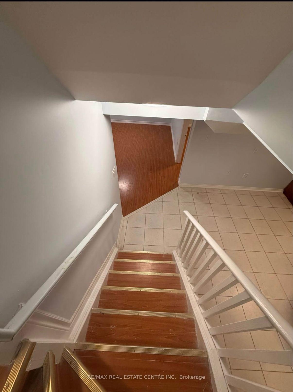 Photo 2 of Unit BSMT, 66 Mistdale Crescent, Brampton, Fletcher's Meadow — HOMEH