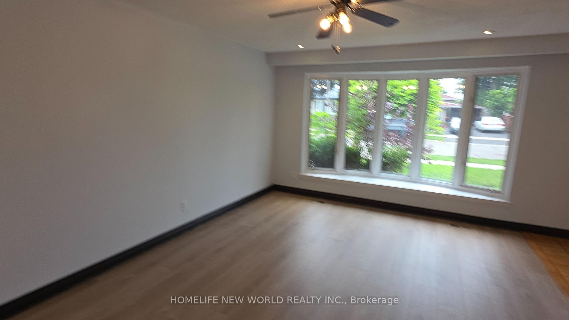 Photo 6 of 26 Murchison Crescent N, Etobicoke, Mount Olive-Silverstone-Jamestown — HOMEH