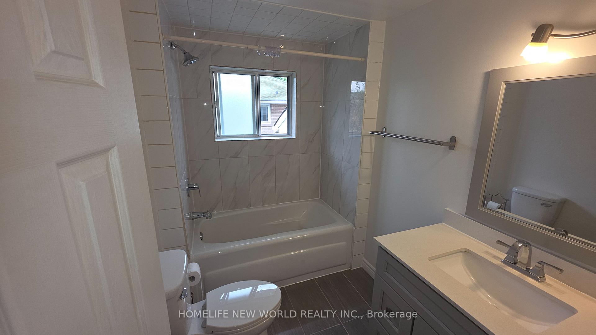 Photo 19 of 26 Murchison Crescent N, Etobicoke, Mount Olive-Silverstone-Jamestown — HOMEH