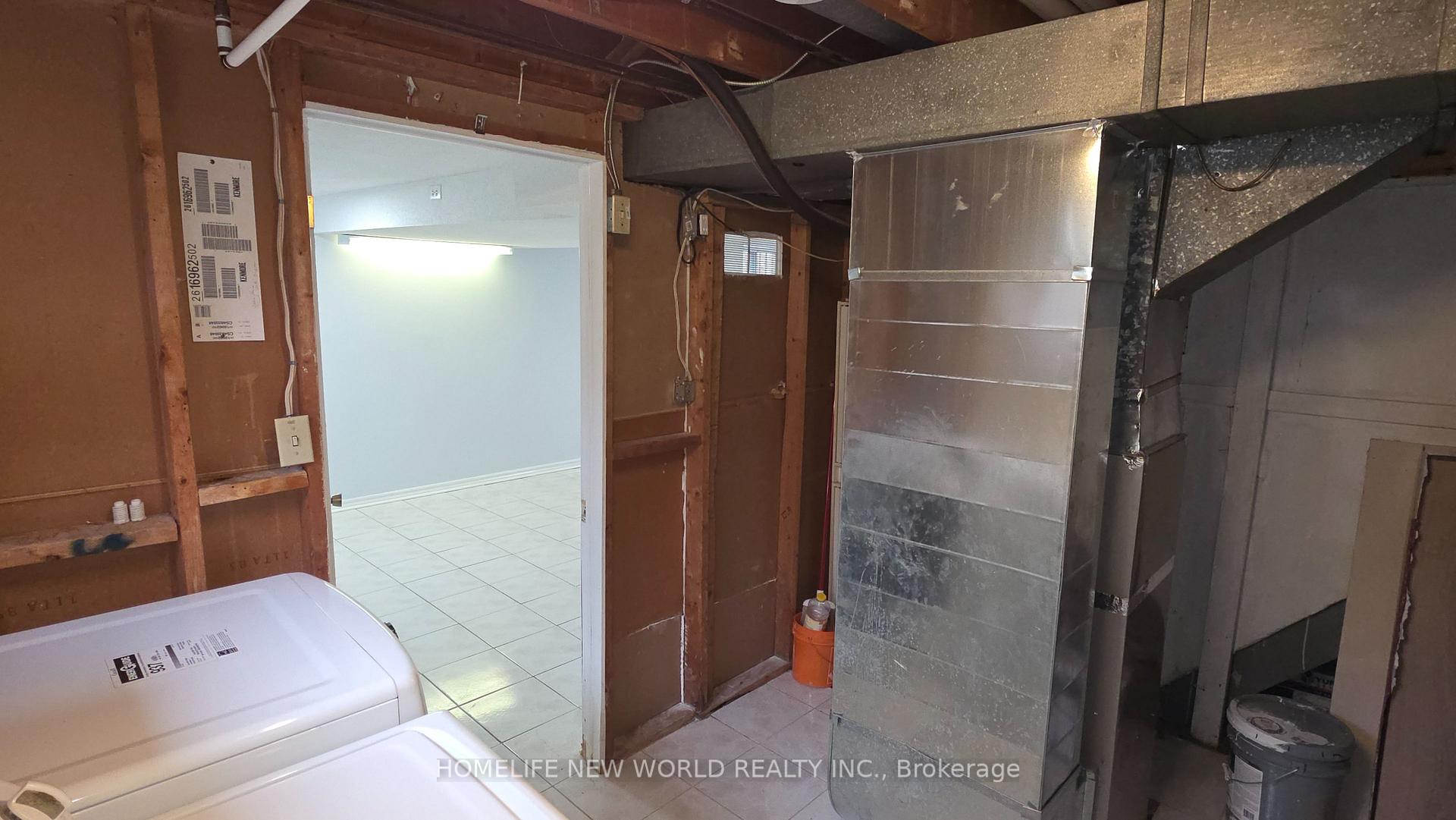Photo 39 of 26 Murchison Crescent N, Etobicoke, Mount Olive-Silverstone-Jamestown — HOMEH