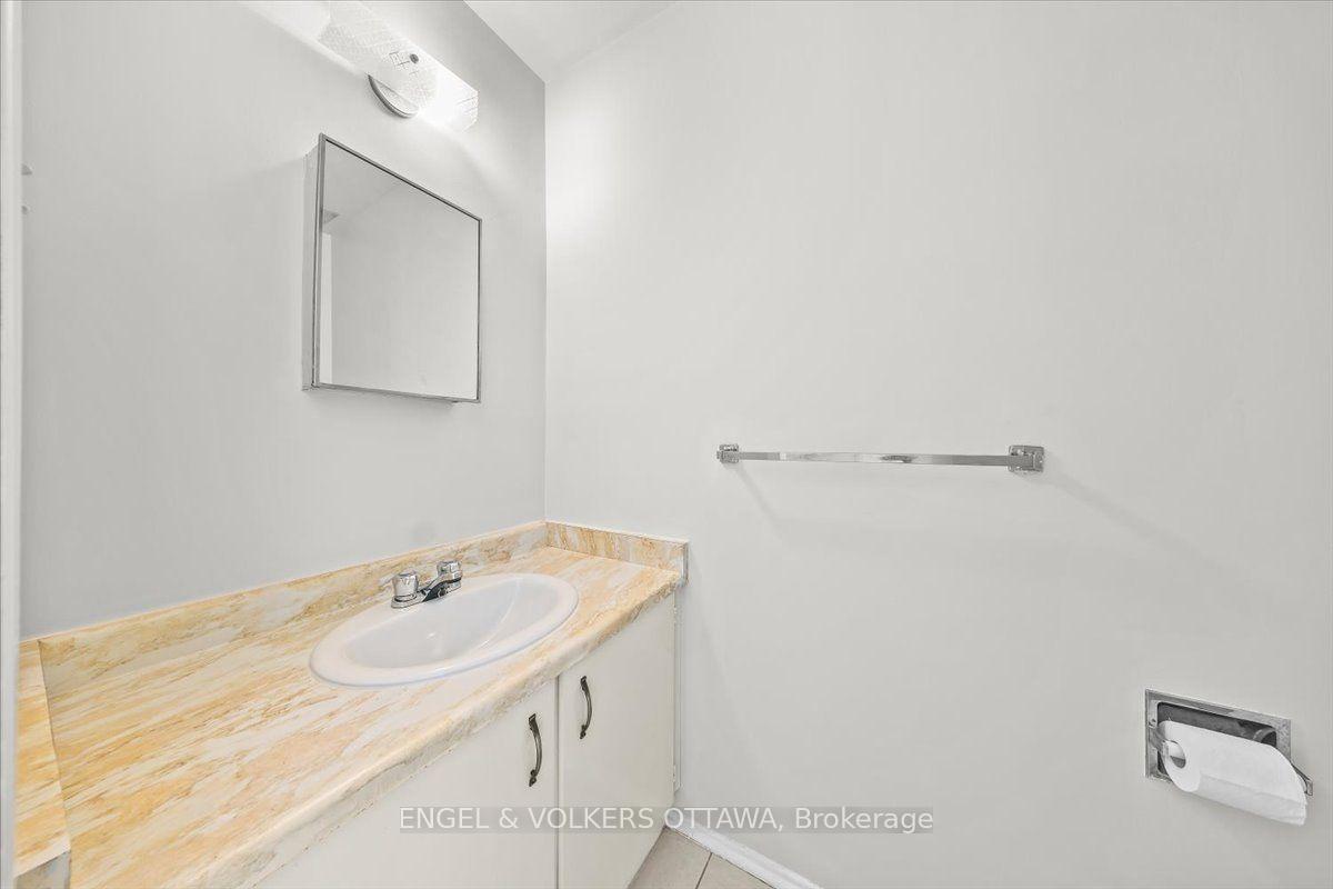 Photo 5 of Unit 35, 75 Angela Private, Ottawa, Heron Gate/Industrial Park — HOMEH