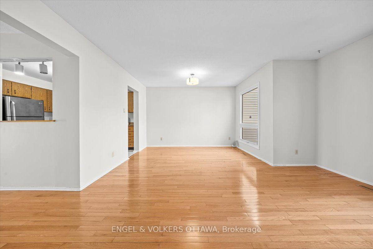 Photo 7 of Unit 35, 75 Angela Private, Ottawa, Heron Gate/Industrial Park — HOMEH