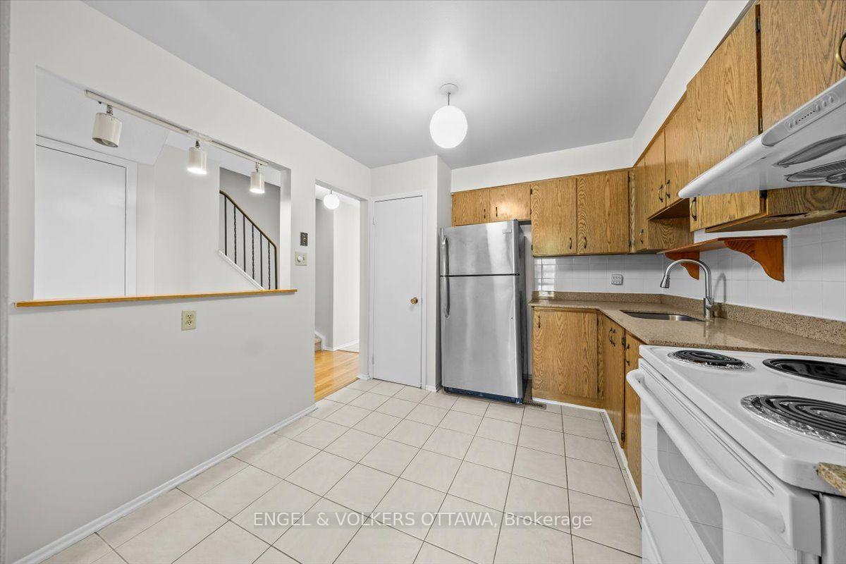 Photo 12 of Unit 35, 75 Angela Private, Ottawa, Heron Gate/Industrial Park — HOMEH