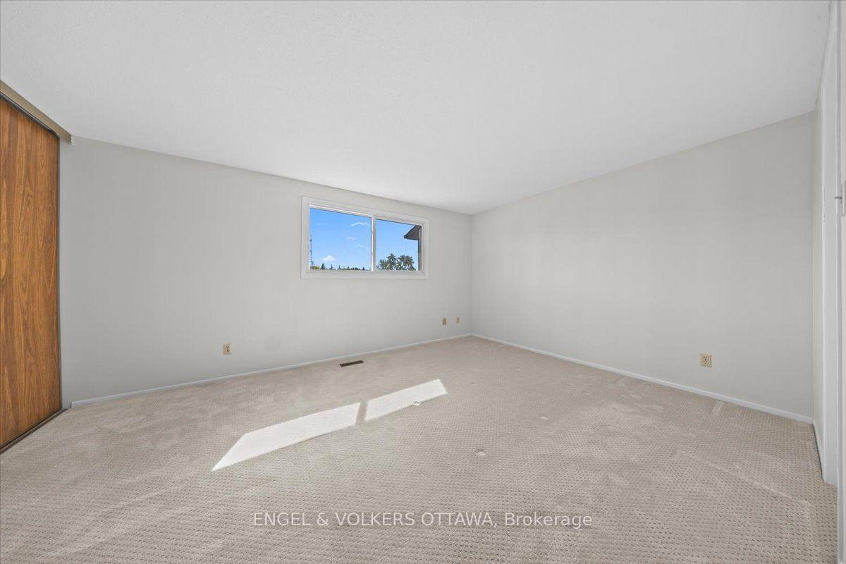 Photo 18 of Unit 35, 75 Angela Private, Ottawa, Heron Gate/Industrial Park — HOMEH
