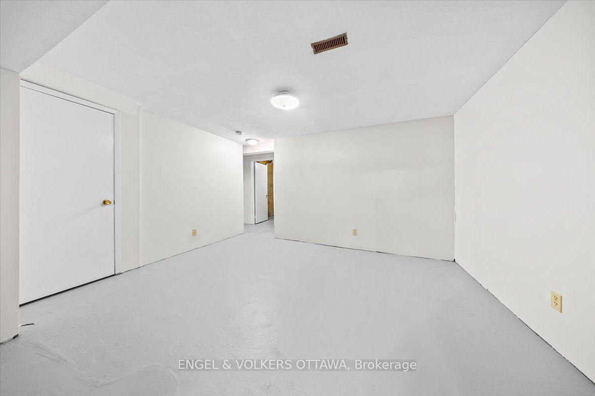 Photo 32 of Unit 35, 75 Angela Private, Ottawa, Heron Gate/Industrial Park — HOMEH