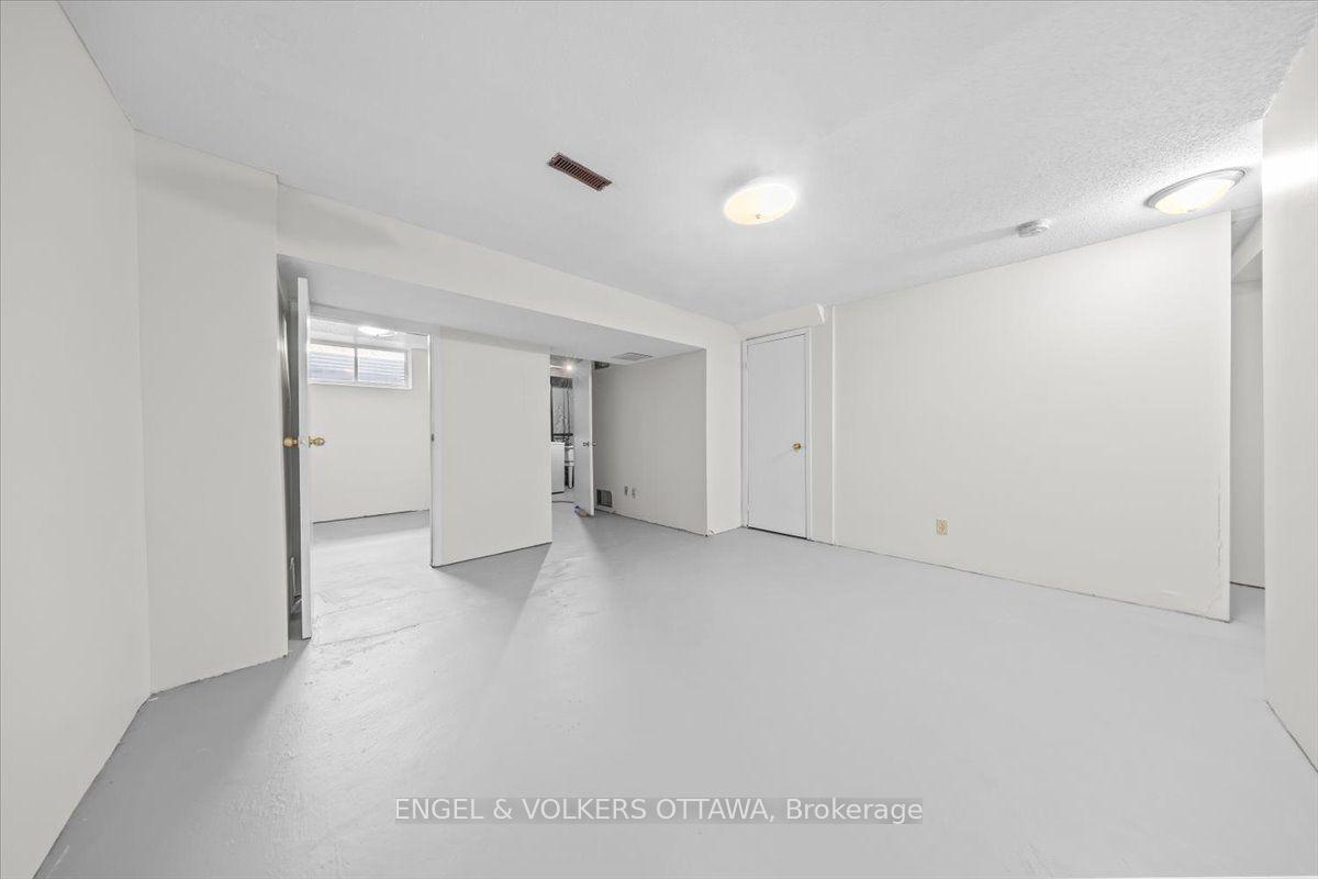 Photo 33 of Unit 35, 75 Angela Private, Ottawa, Heron Gate/Industrial Park — HOMEH