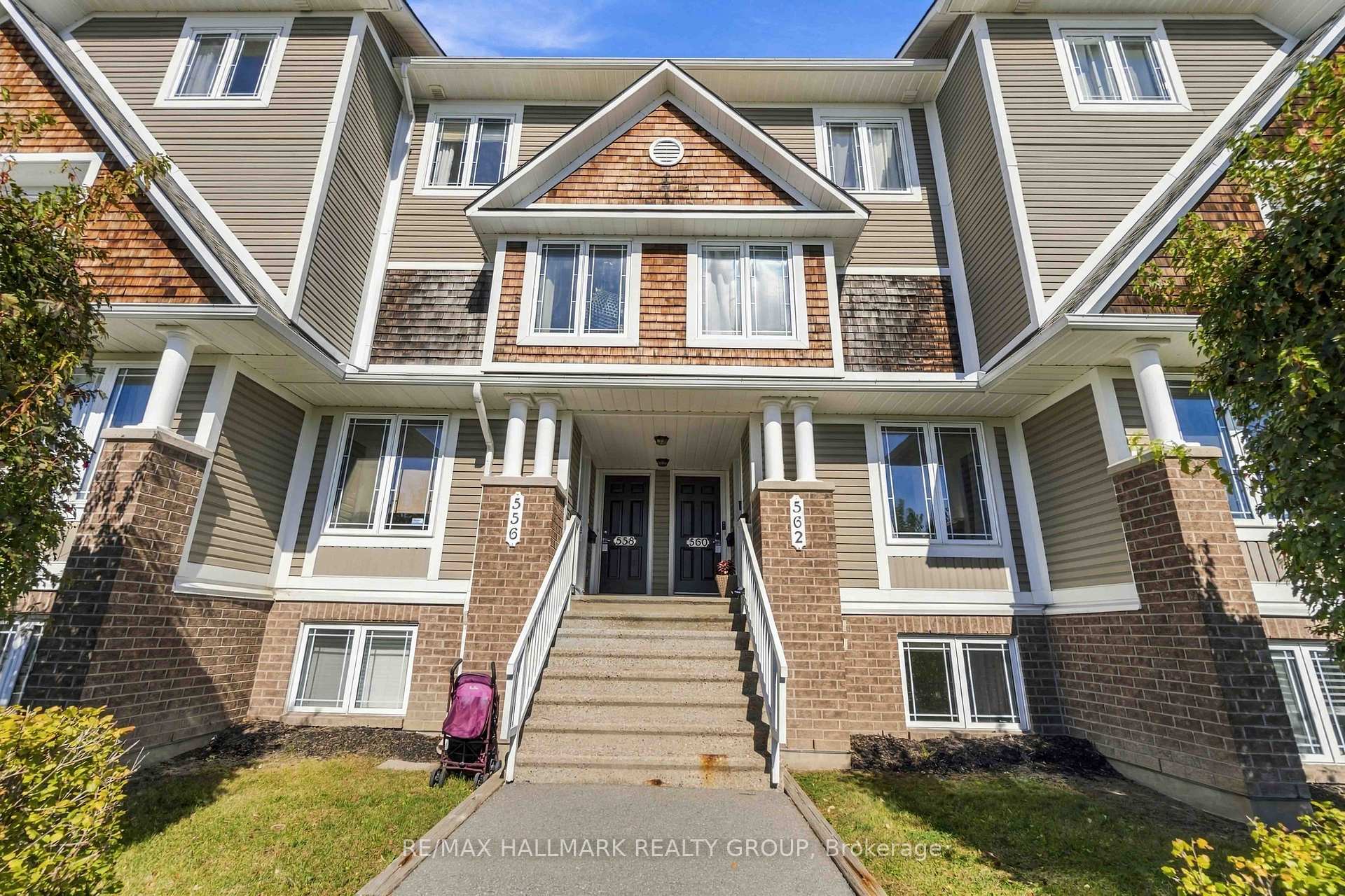 Photo 2 of Unit 8, 562 Lakeridge Drive, Ottawa, Avalon East — HOMEH