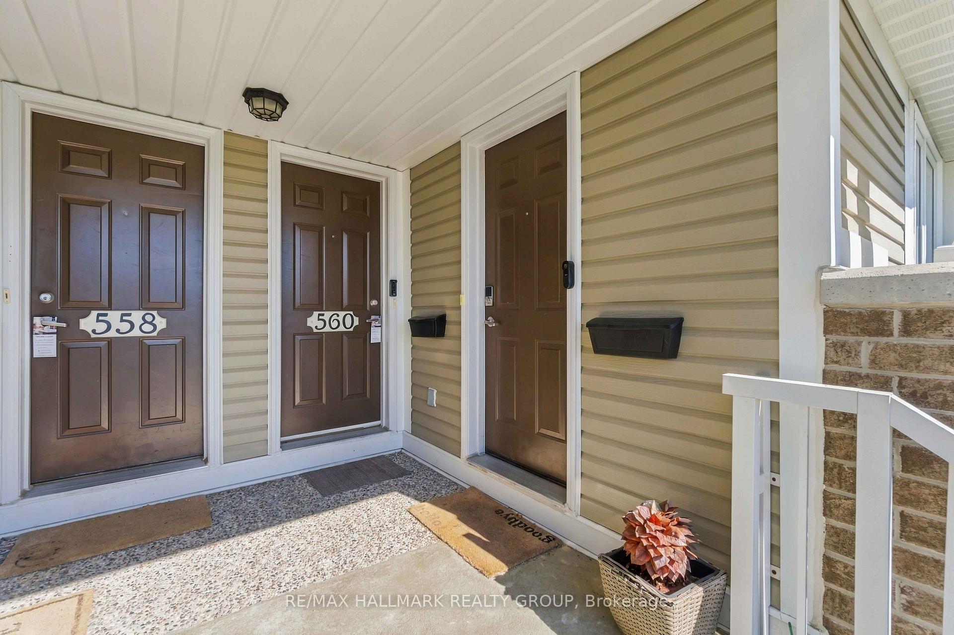 Photo 3 of Unit 8, 562 Lakeridge Drive, Ottawa, Avalon East — HOMEH