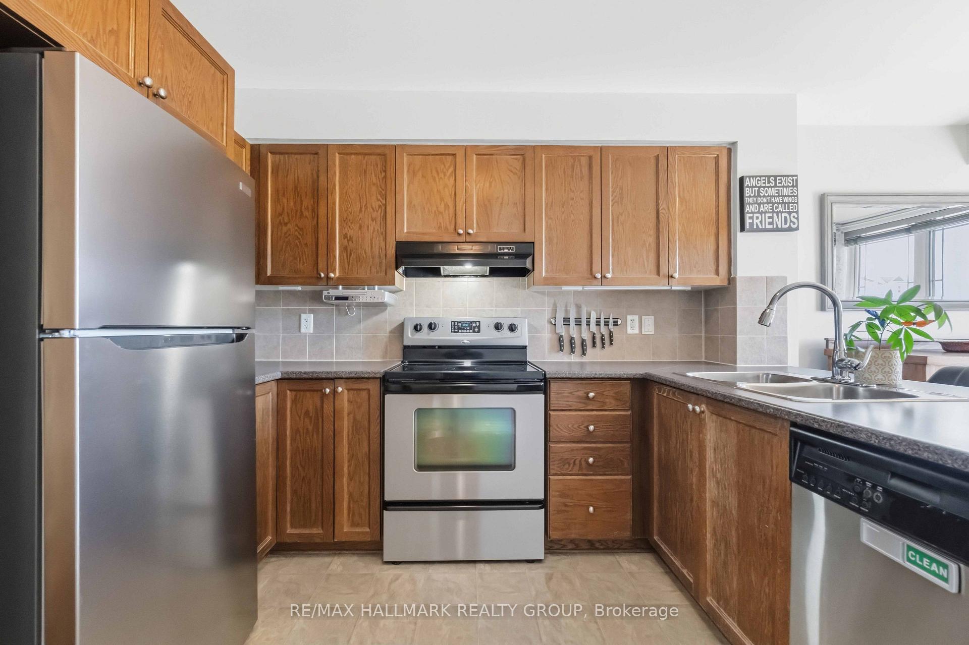 Photo 9 of Unit 8, 562 Lakeridge Drive, Ottawa, Avalon East — HOMEH