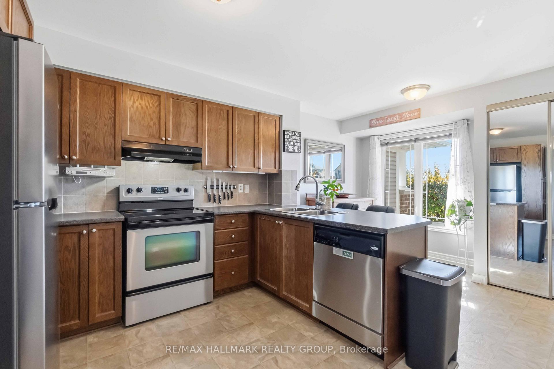 Photo 10 of Unit 8, 562 Lakeridge Drive, Ottawa, Avalon East — HOMEH
