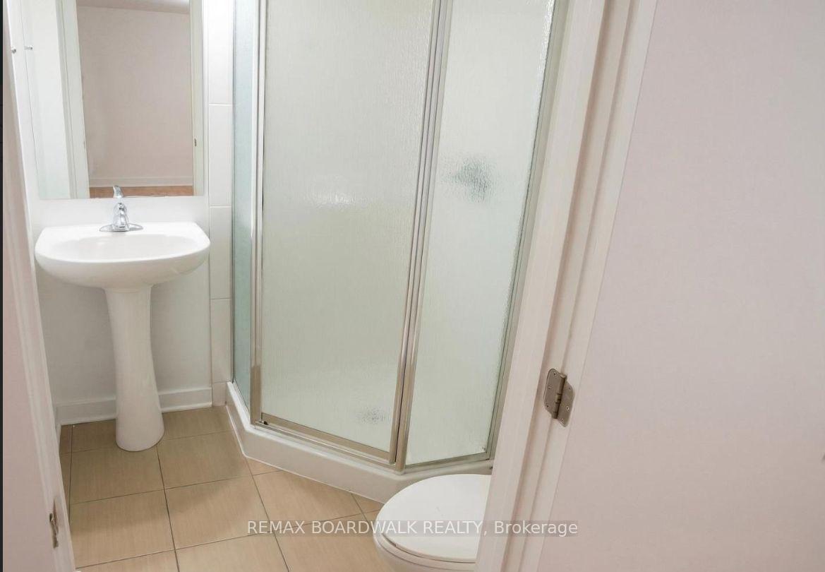 Photo 6 of Unit 209, 458D King Edward Avenue, Ottawa, Sandy Hill — HOMEH