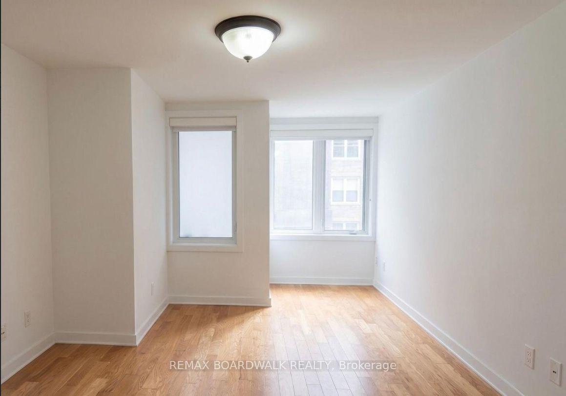 Photo 8 of Unit 209, 458D King Edward Avenue, Ottawa, Sandy Hill — HOMEH