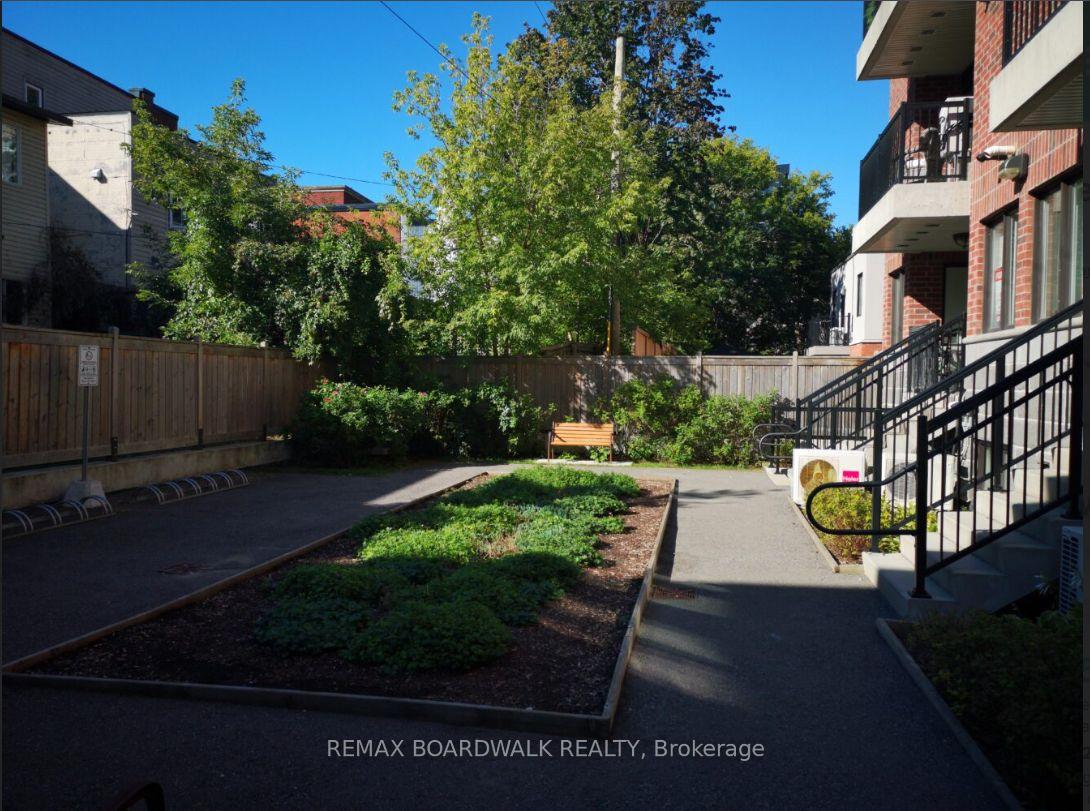 Photo 12 of Unit 209, 458D King Edward Avenue, Ottawa, Sandy Hill — HOMEH