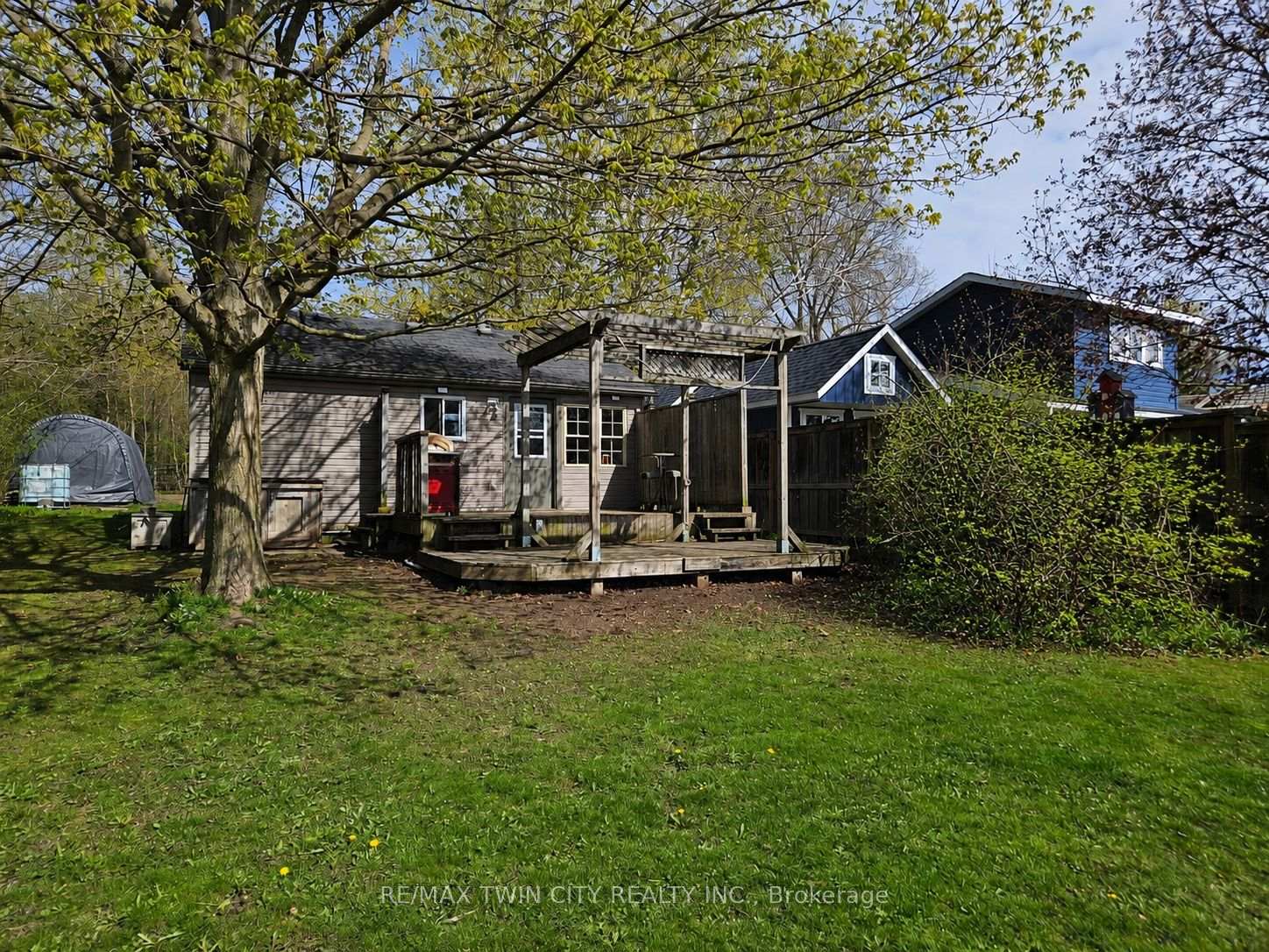 Photo of Unit 125, 1323 Queen Street