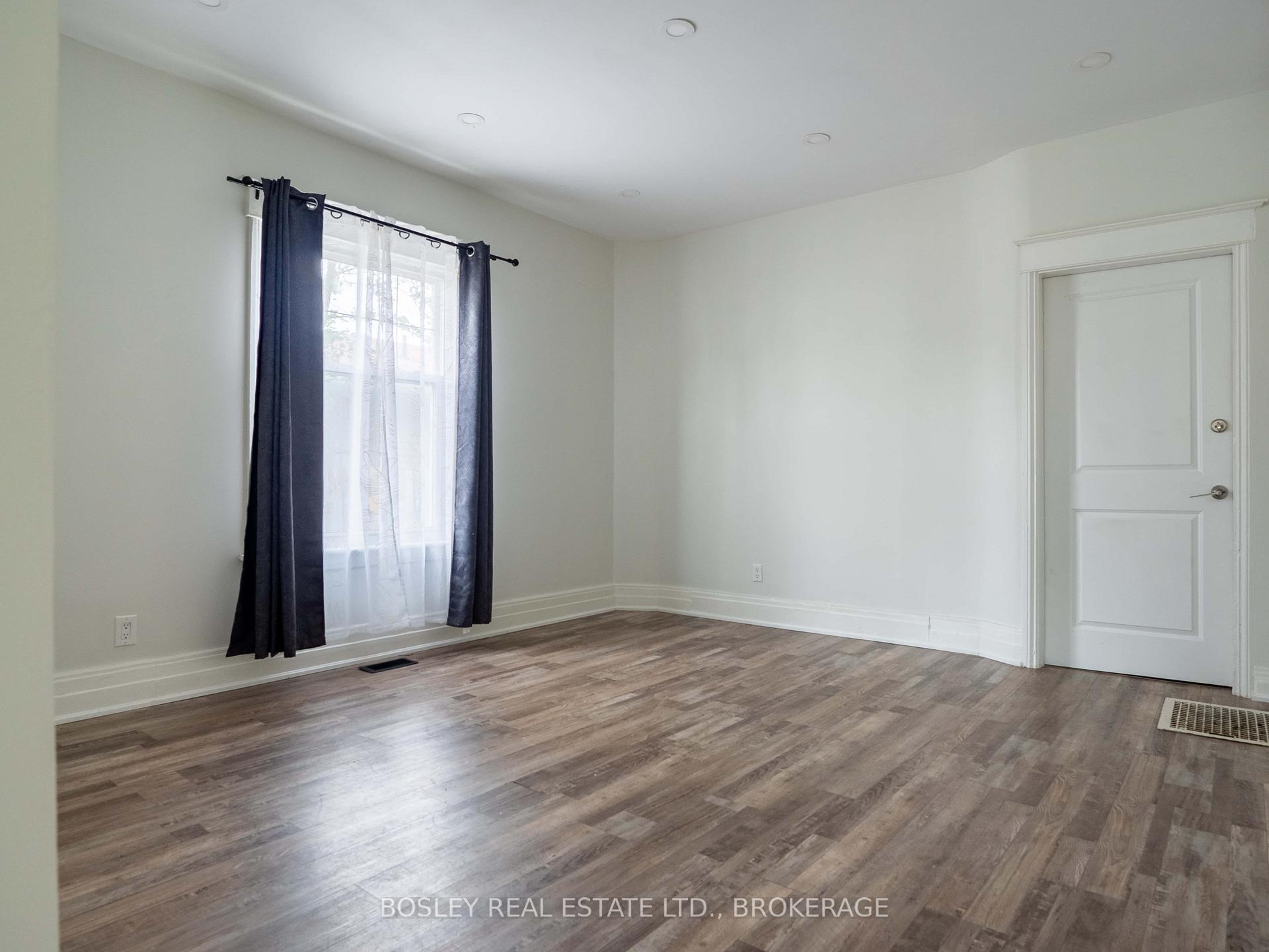 Photo 6 of 5 Herrick Avenue, St. Catharines, E. Chester — HOMEH