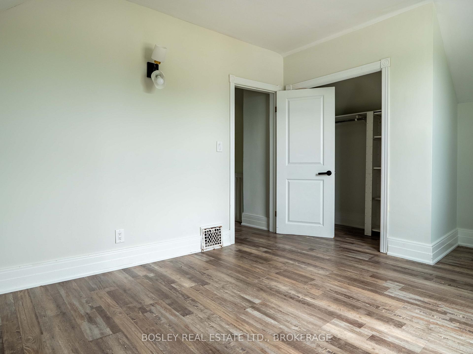 Photo 11 of 5 Herrick Avenue, St. Catharines, E. Chester — HOMEH
