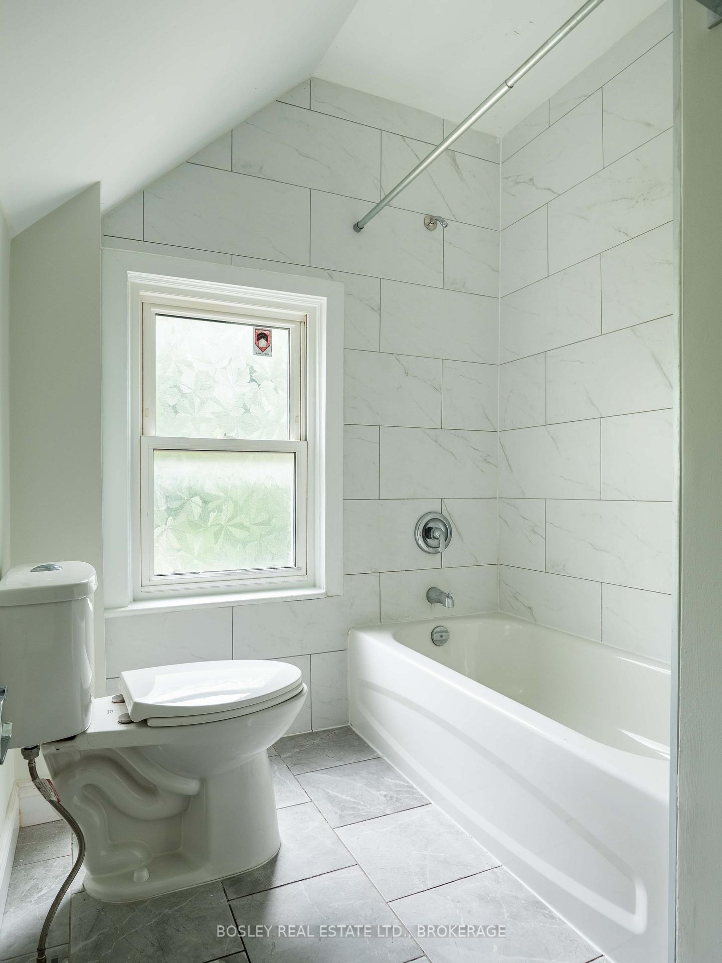 Photo 14 of 5 Herrick Avenue, St. Catharines, E. Chester — HOMEH