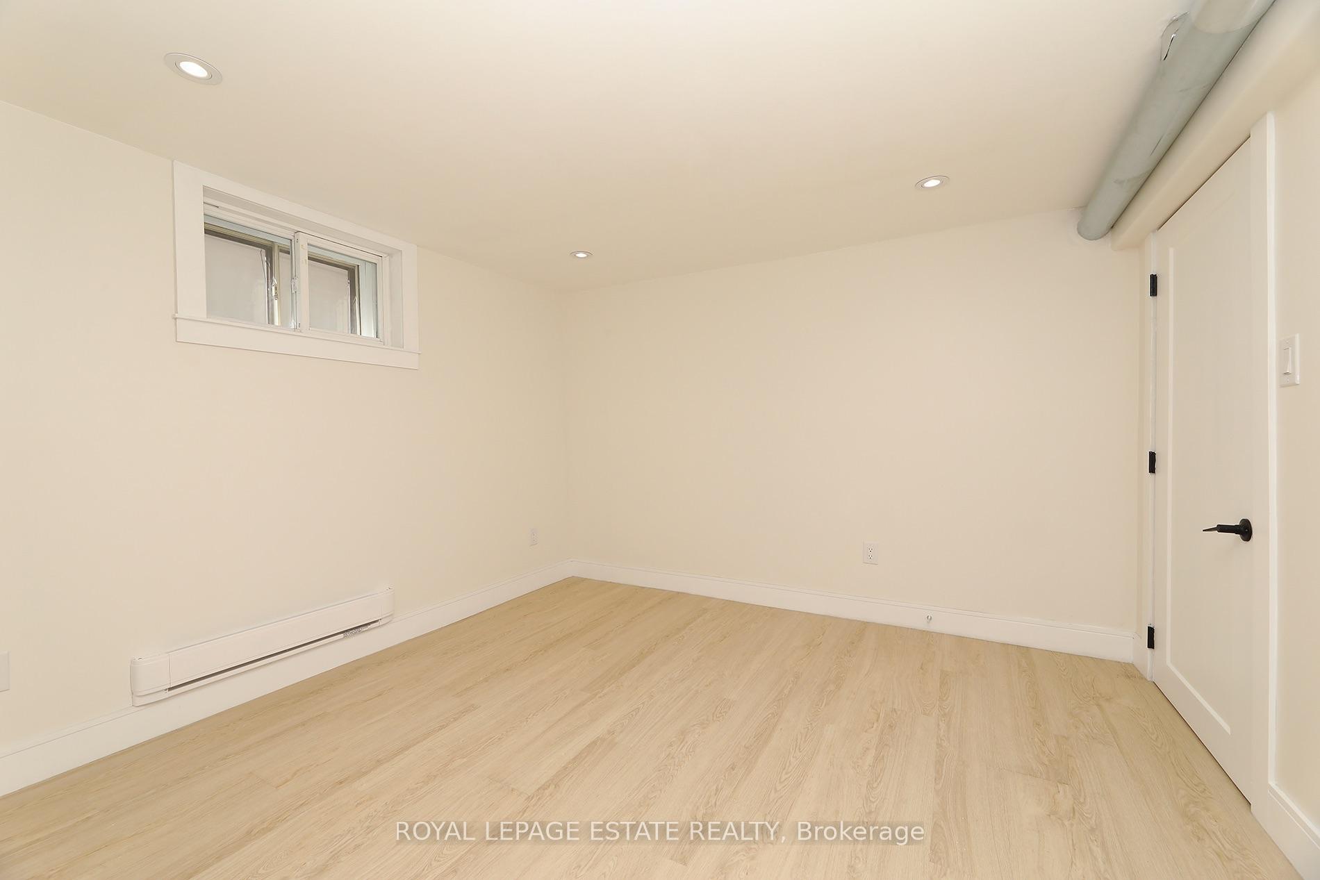 Photo 4 of Unit LOWER, 435 Kingston Road, Toronto, The Beaches — HOMEH