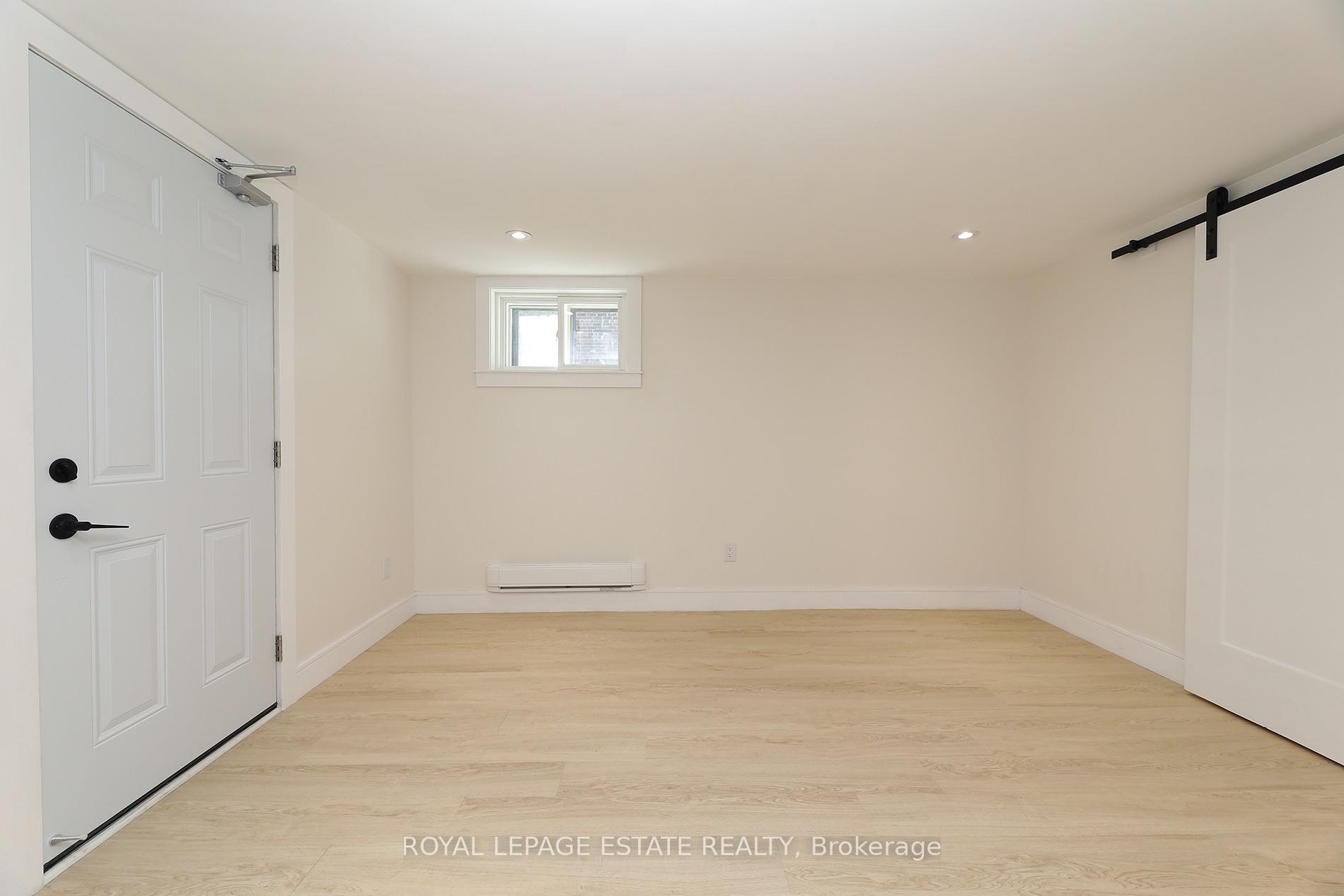 Photo 6 of Unit LOWER, 435 Kingston Road, Toronto, The Beaches — HOMEH