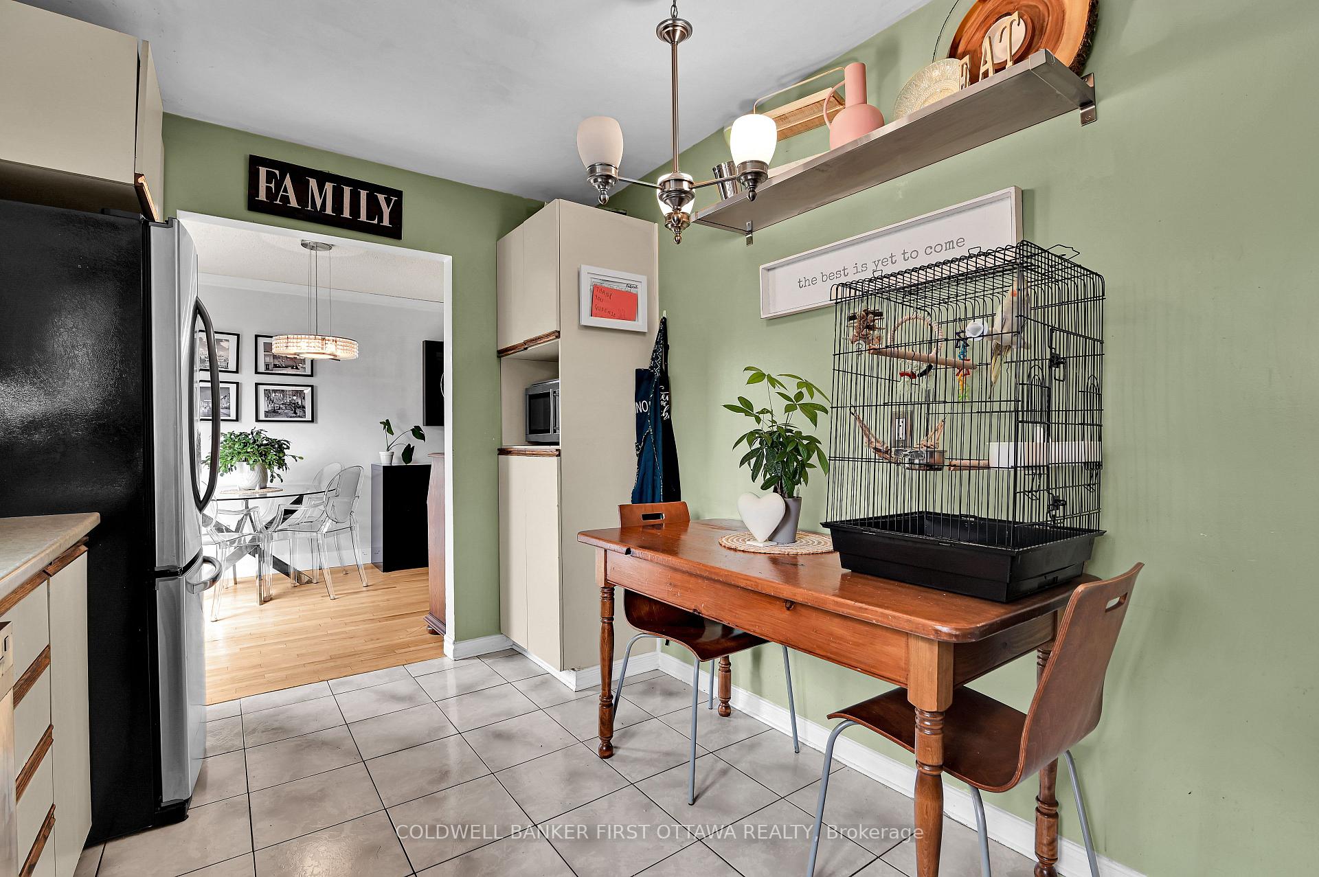 Photo 13 of 2153 East Acres Road, Ottawa, Beacon Hill South — HOMEH