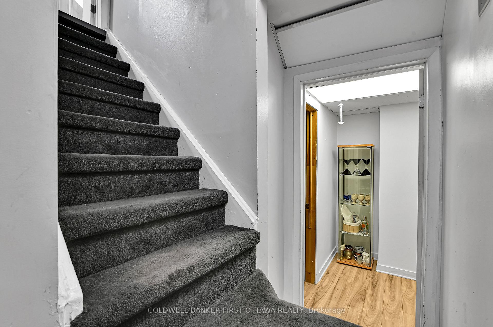 Photo 23 of 2153 East Acres Road, Ottawa, Beacon Hill South — HOMEH