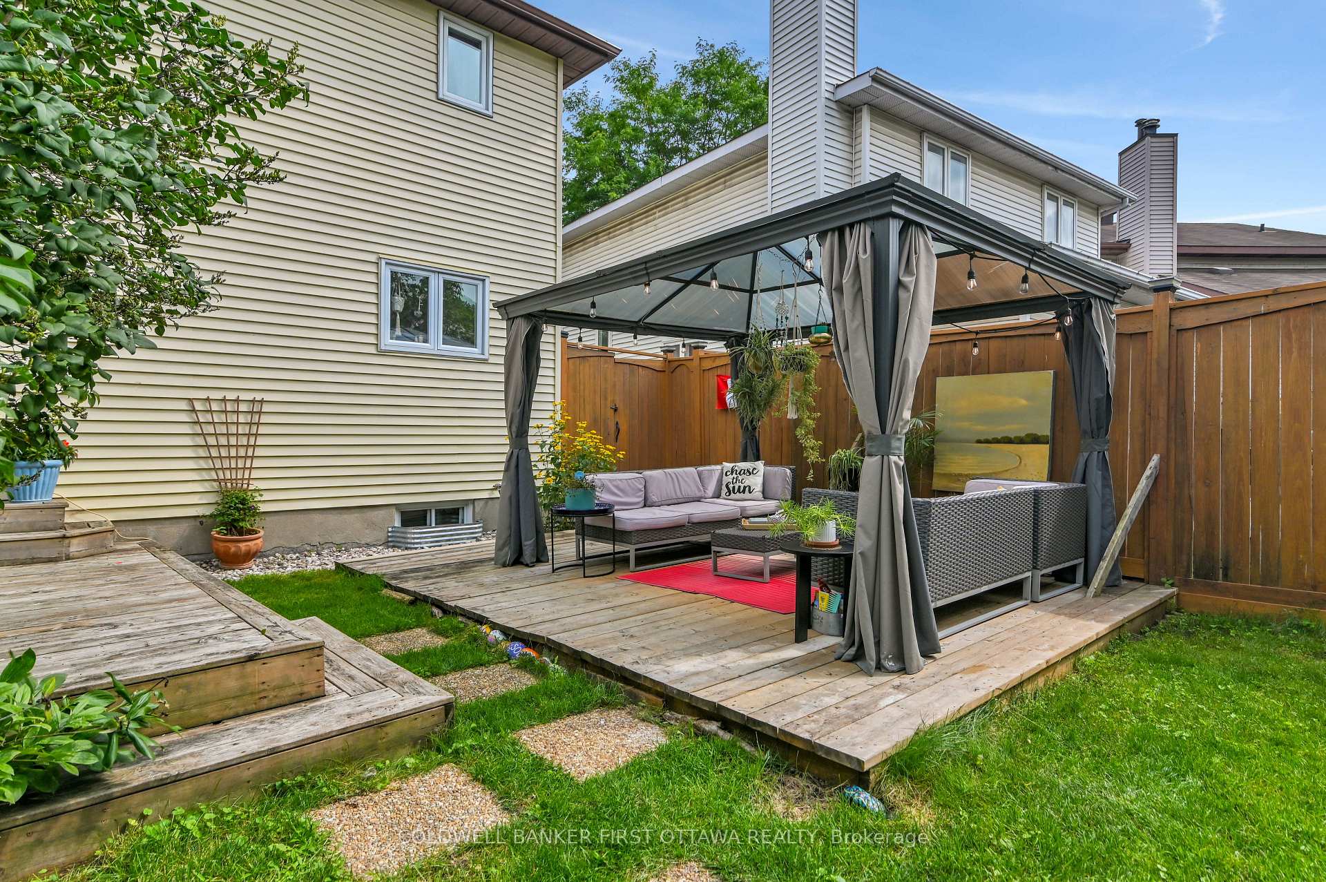Photo 28 of 2153 East Acres Road, Ottawa, Beacon Hill South — HOMEH