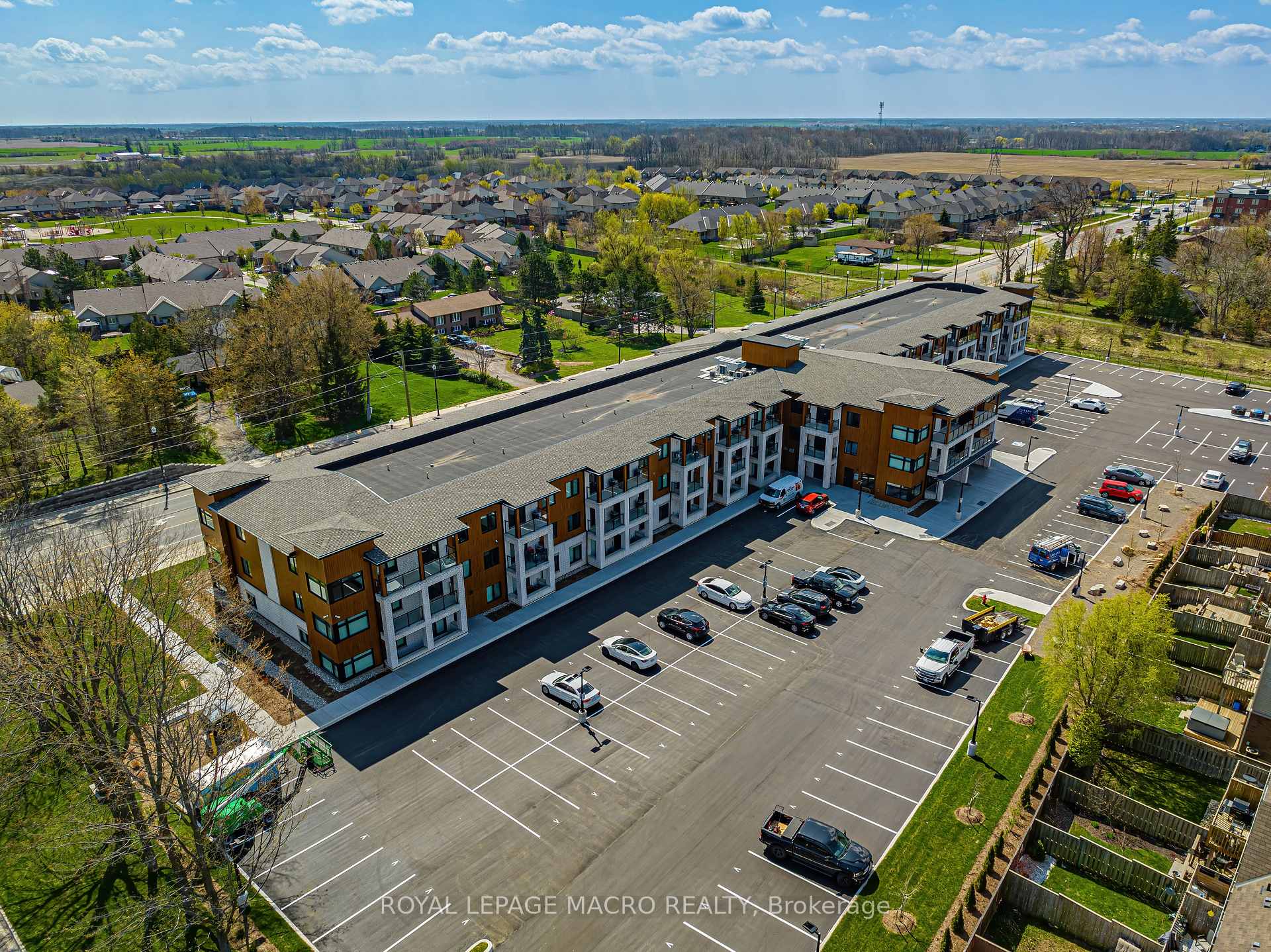 Photo 2 of Unit 331, 3120 Regional 56 Road, Hamilton, Binbrook — HOMEH
