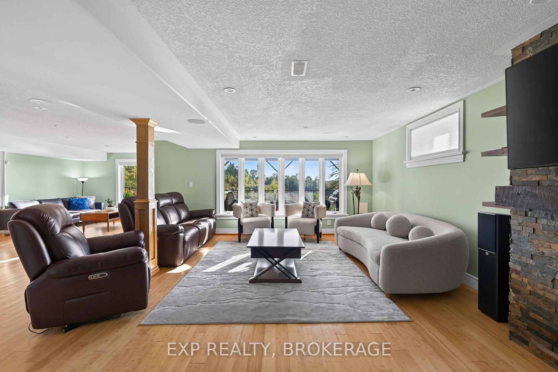 Photo 18 of 5005 Fox Run Place, Kingston, North of Taylor-Kidd Blvd — HOMEH
