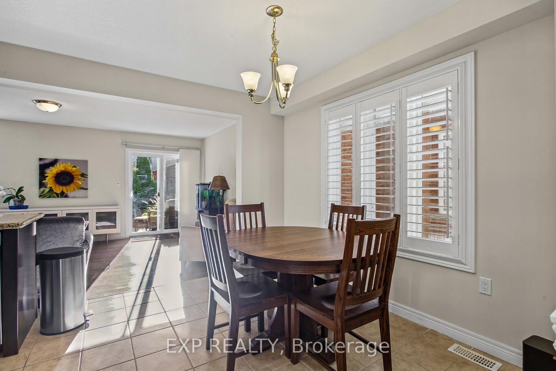 Photo 7 of 184 Pelech Crescent, Hamilton, Rural Glanbrook — HOMEH