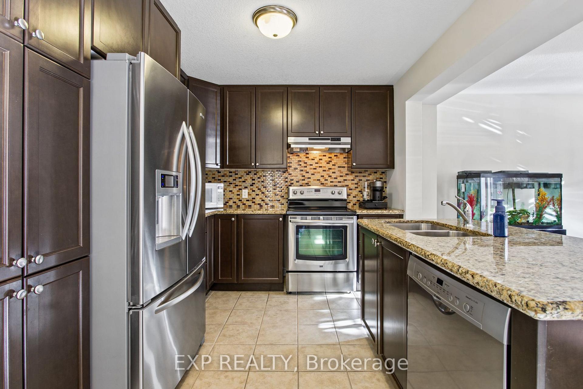 Photo 9 of 184 Pelech Crescent, Hamilton, Rural Glanbrook — HOMEH