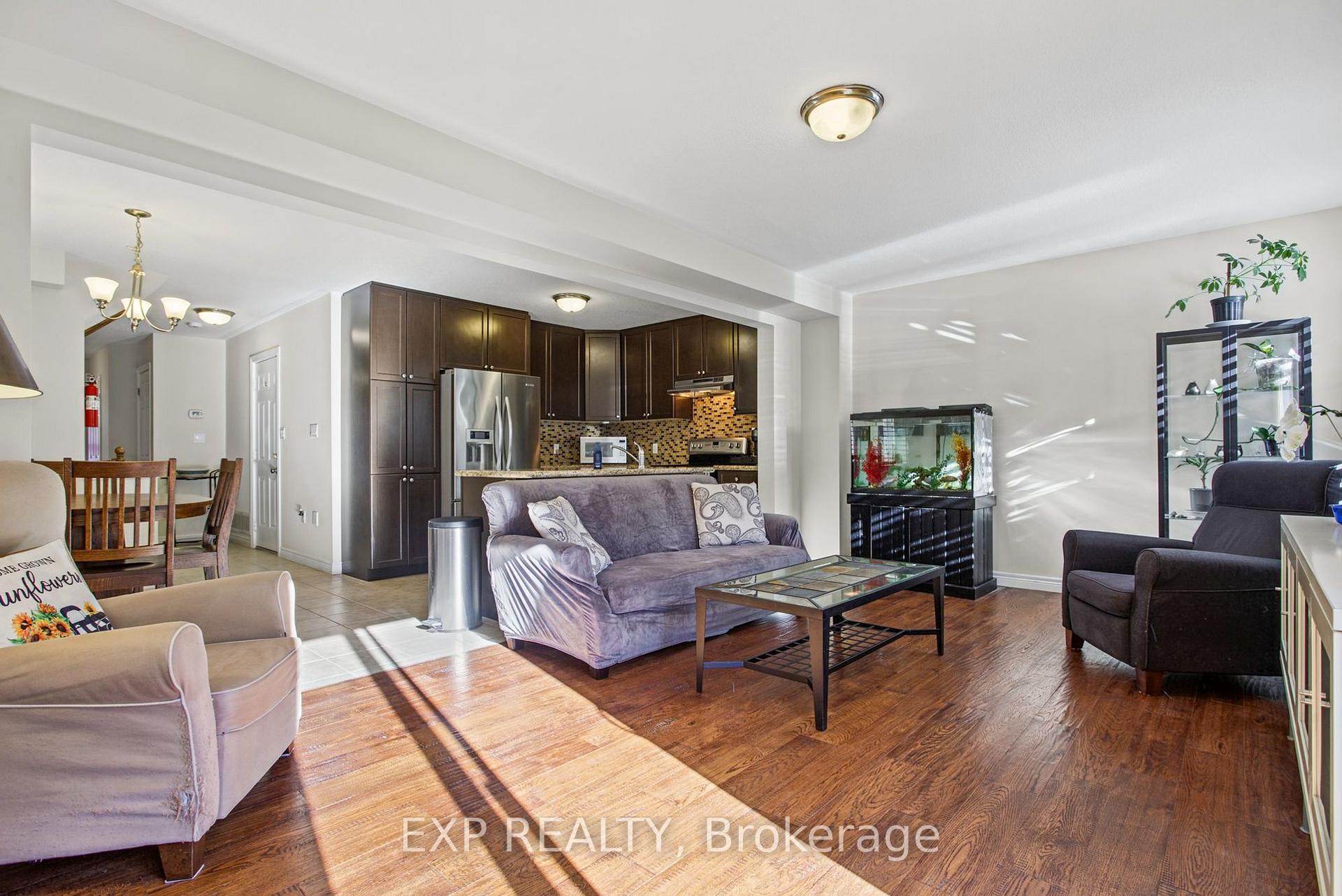 Photo 12 of 184 Pelech Crescent, Hamilton, Rural Glanbrook — HOMEH
