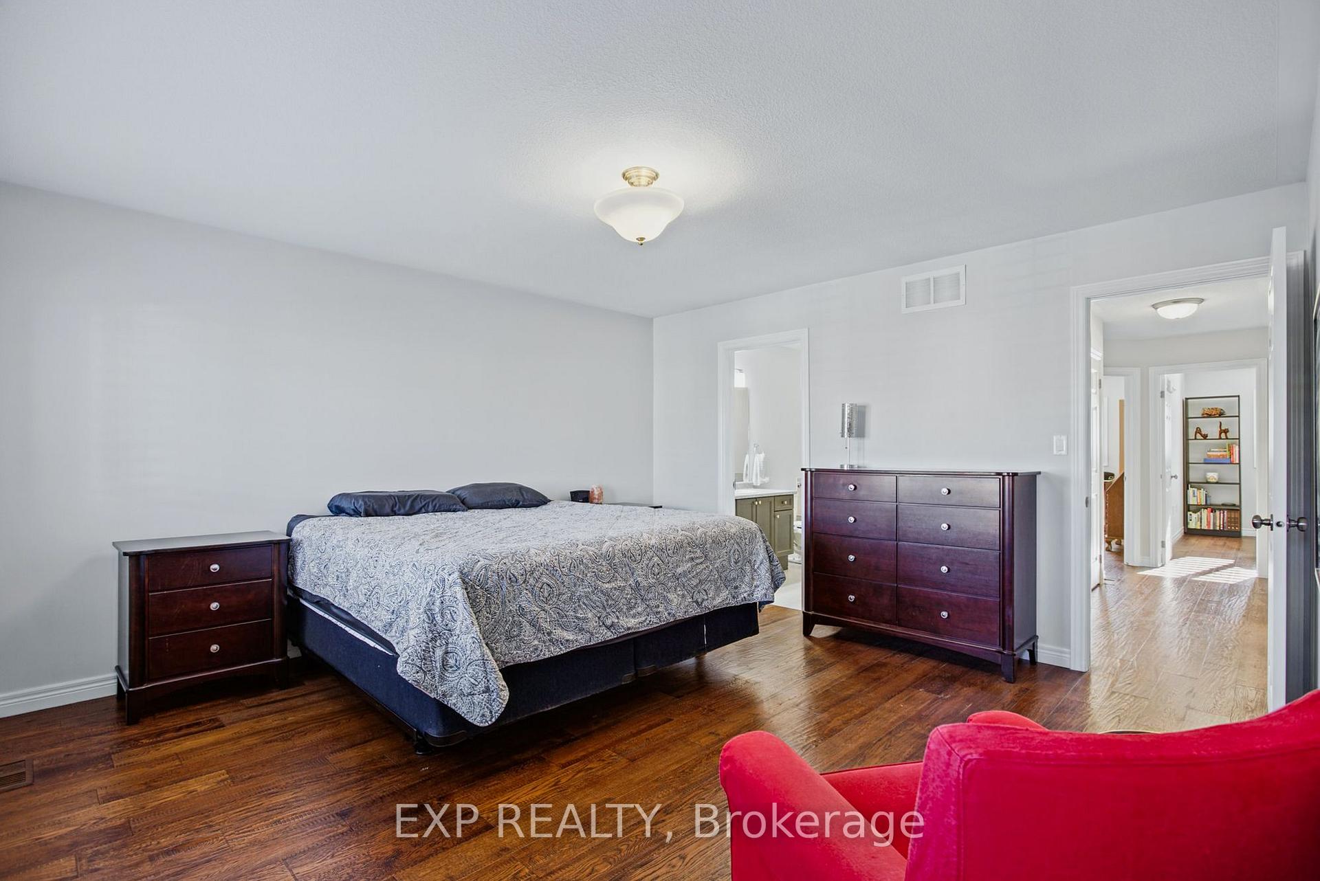 Photo 17 of 184 Pelech Crescent, Hamilton, Rural Glanbrook — HOMEH