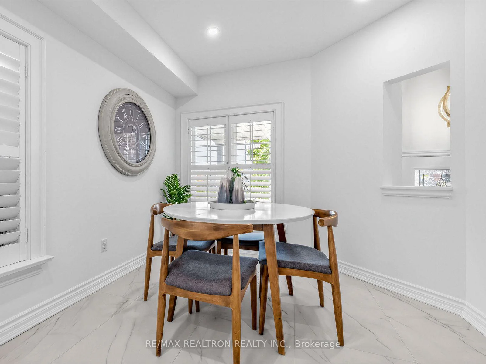 Photo 8 of 174 Millcliff Circle, Aurora, Aurora Grove — HOMEH