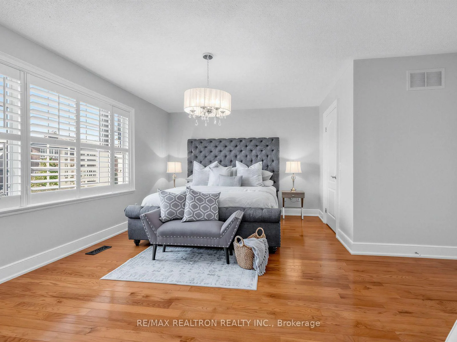 Photo 53 of 174 Millcliff Circle, Aurora, Aurora Grove — HOMEH