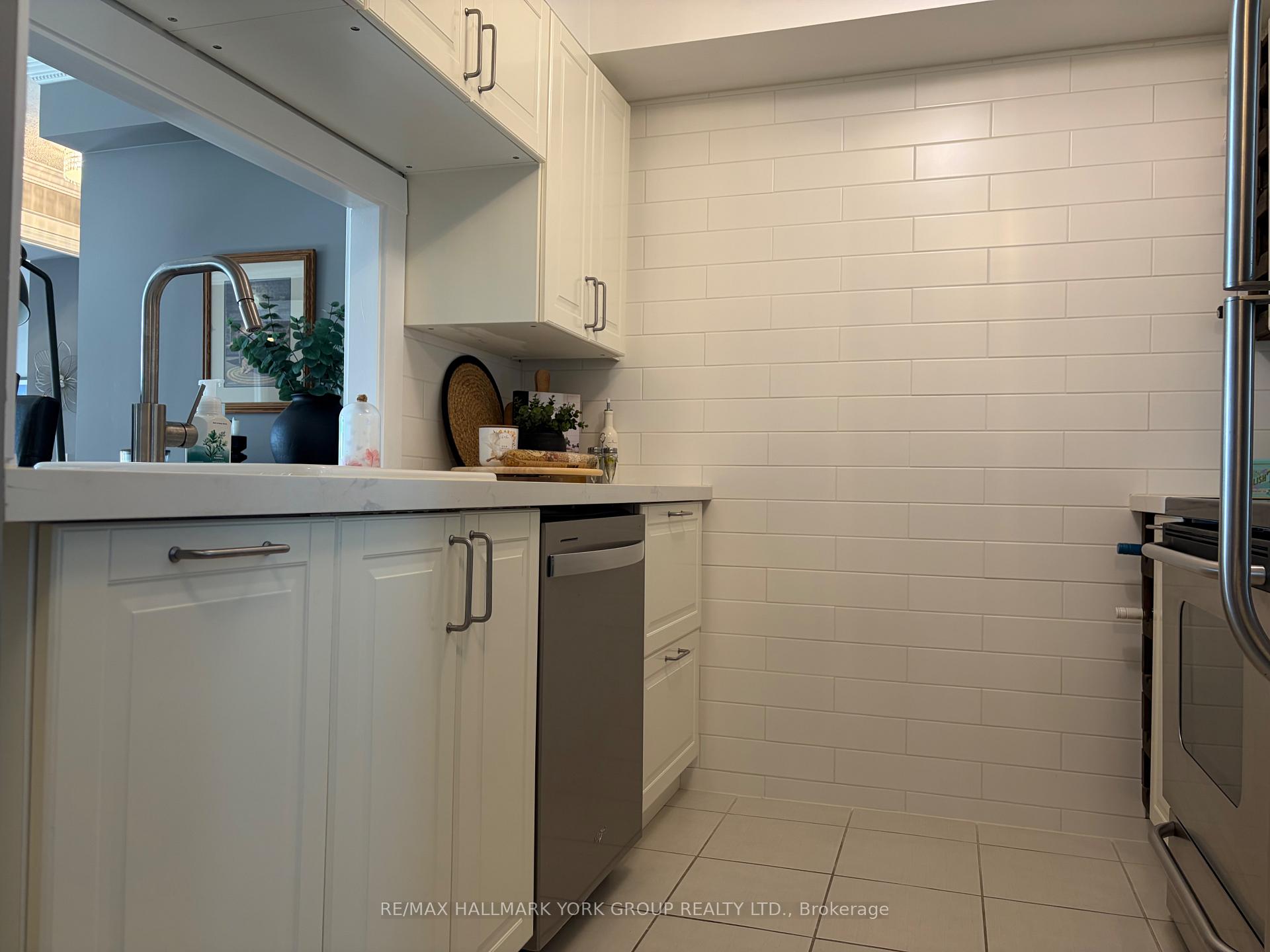 Photo 8 of Unit 912, 1200 The Elsplanade Road N, Pickering, Town Centre — HOMEH