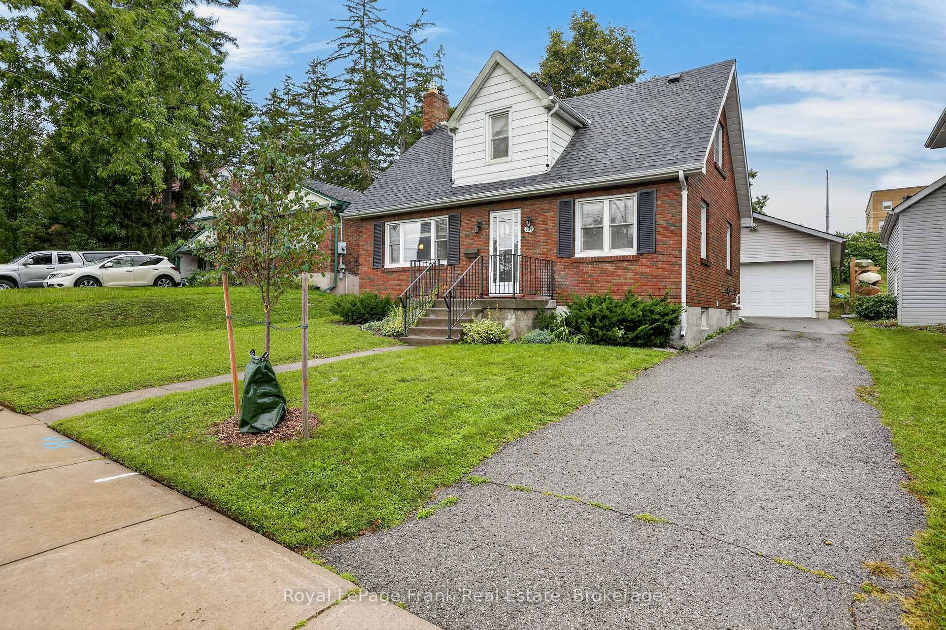 Photo 2 of 174 Sophia Street, Peterborough, Ashburnham Ward 4 — HOMEH