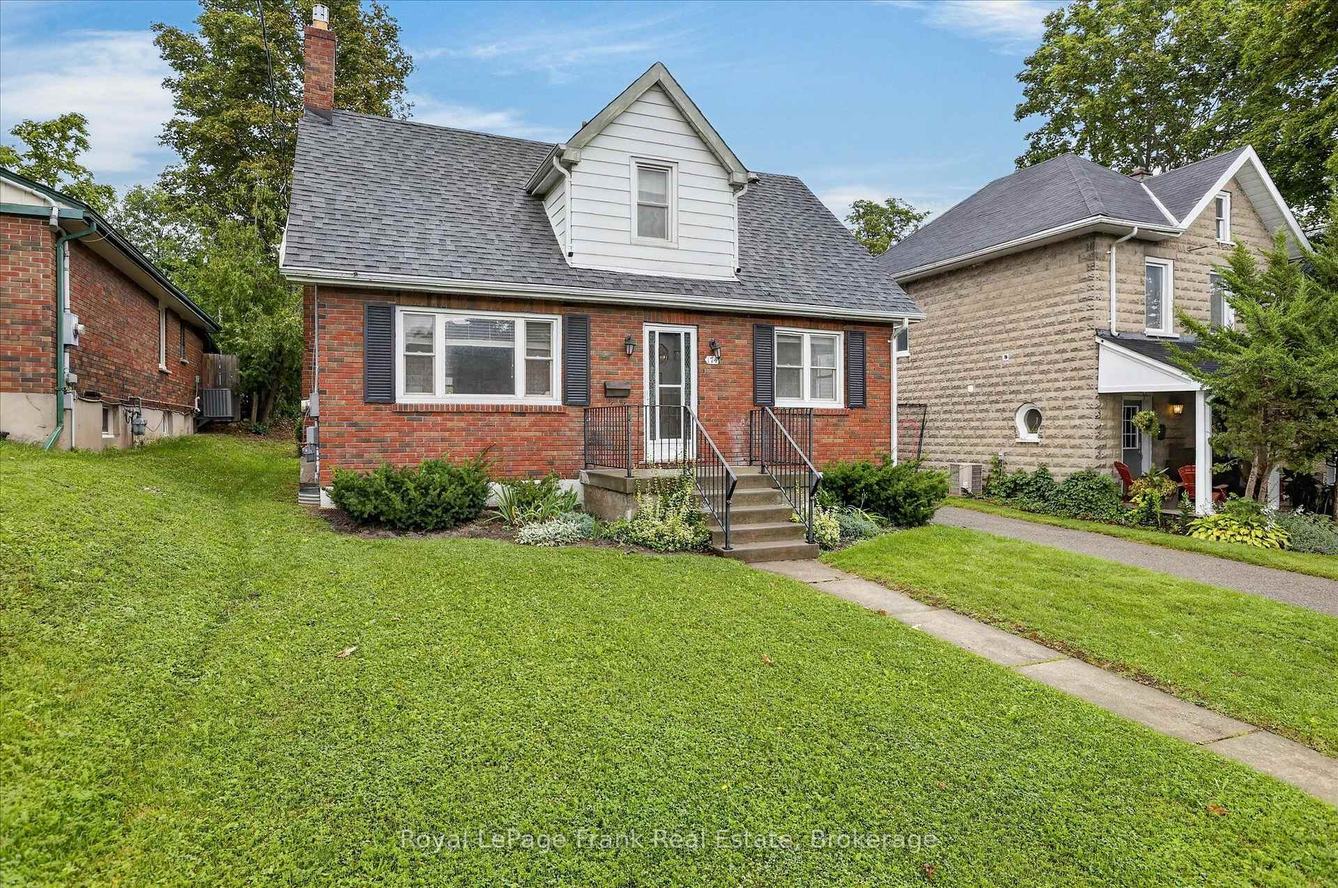 Photo 3 of 174 Sophia Street, Peterborough, Ashburnham Ward 4 — HOMEH
